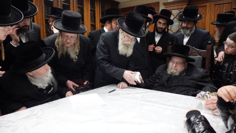 אנשיל בעק וא.מ.ש