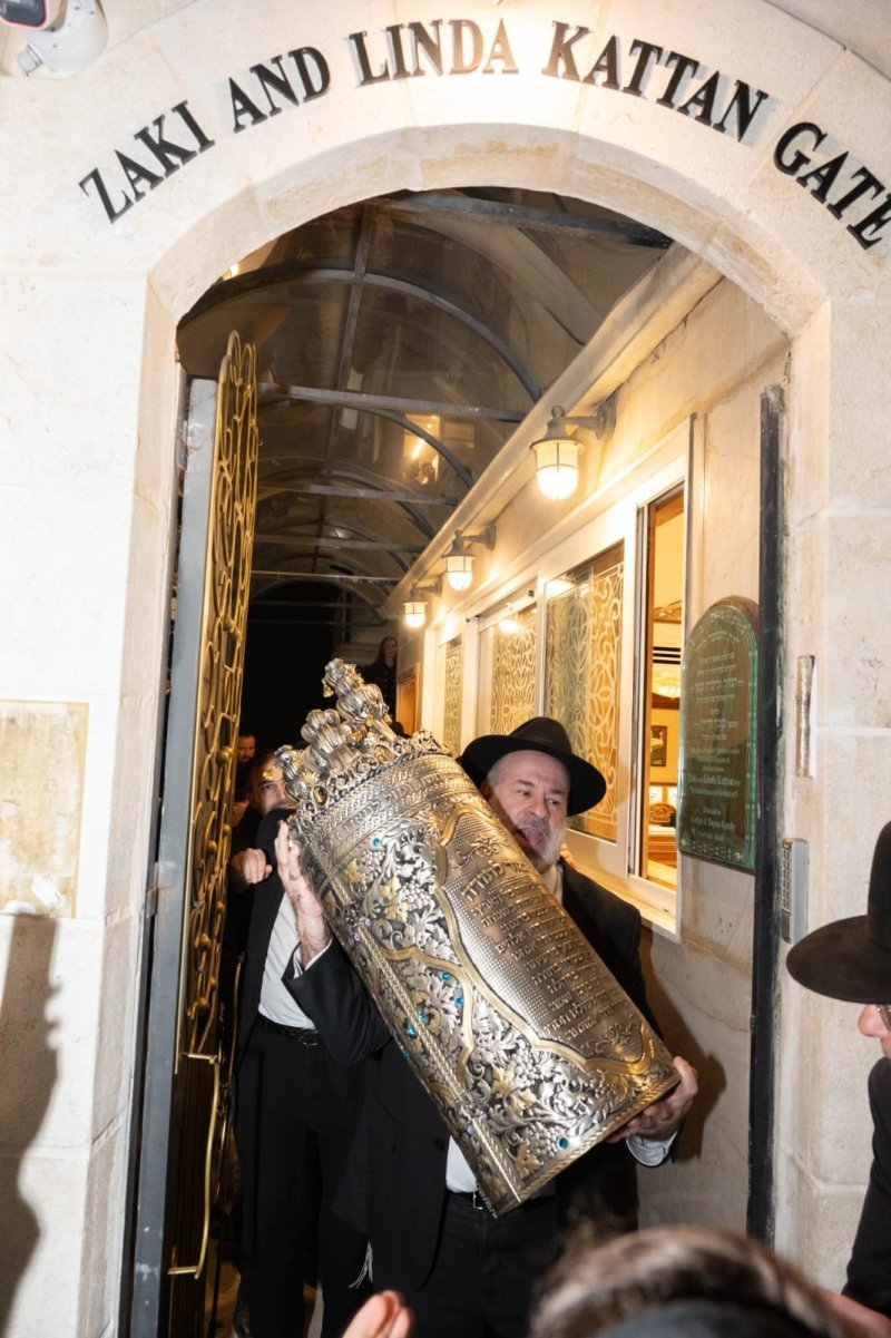 באדיבות המצלם