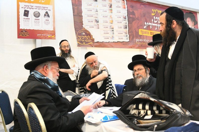 ארי קופרשטוק - פולין