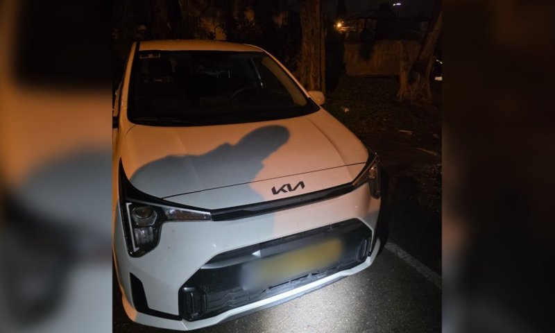 בני ברק: ירד מהרכב לחלק עיתונים והרכב נגנב מול העיניים 