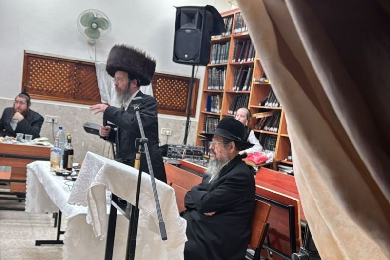 באדיבות המצלם