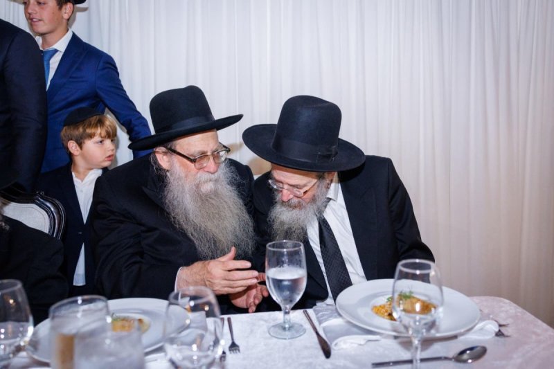 דניאל נפוסי ומאיר זלזניק