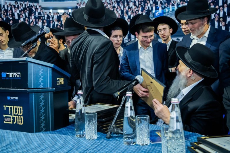 דניאל נפוסי, אריאל רבינסקי ומנדי טוויטו