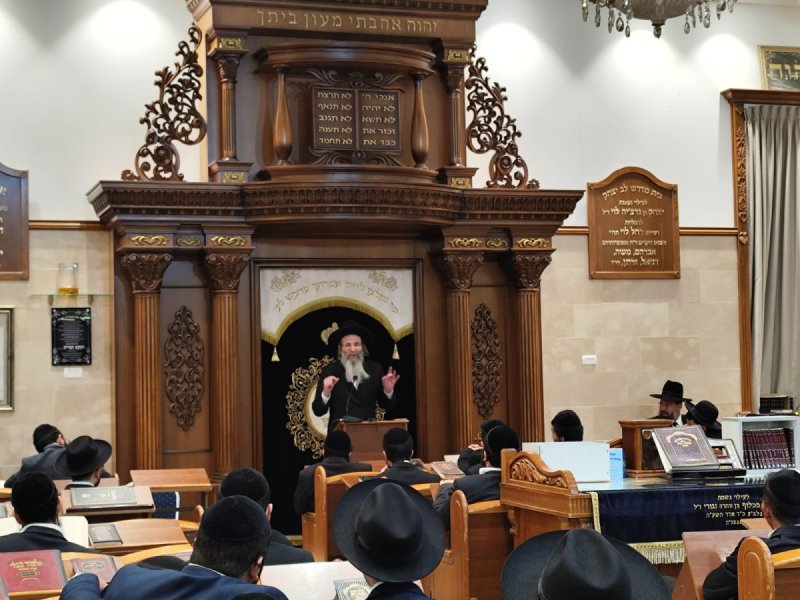 באדיבות המצלם