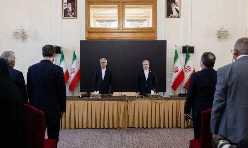 אירופה אוסרת על דיפלומטים איראנים להיכנס לפרלמנט