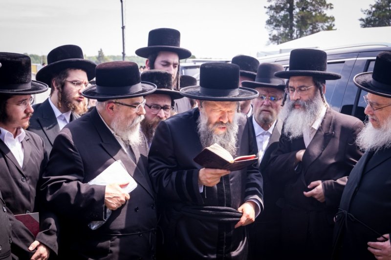 אחים לאנטשעווסקי