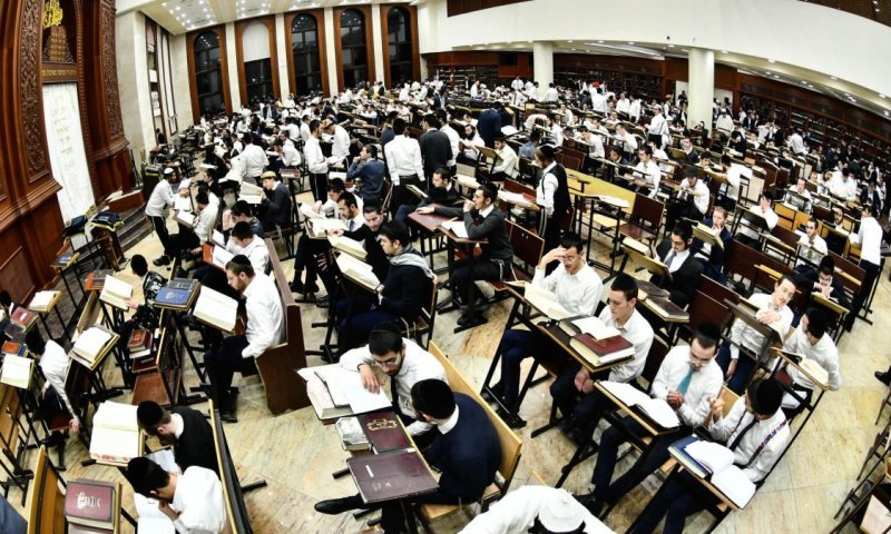 ירחי כלה לעמלים לפרנסתם: גדולי ישראל במעמד תורני מיוחד בירושלים