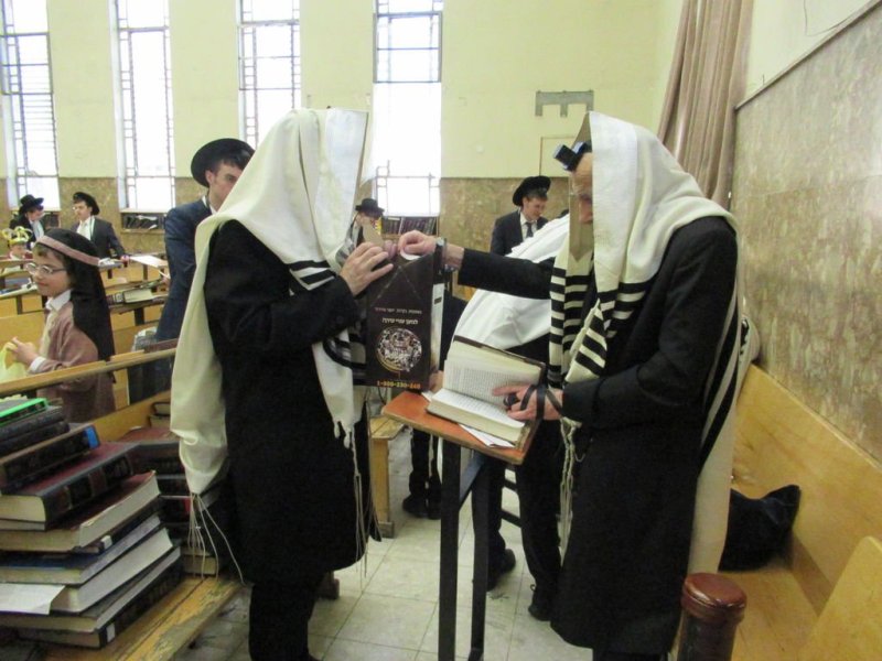 באדיבות המצלם