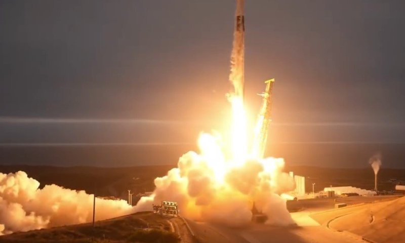 הישג חוזר בחלל: טיל הפאלקון 9 של ספייס איקס נחת בהצלחה בפעם ה-36