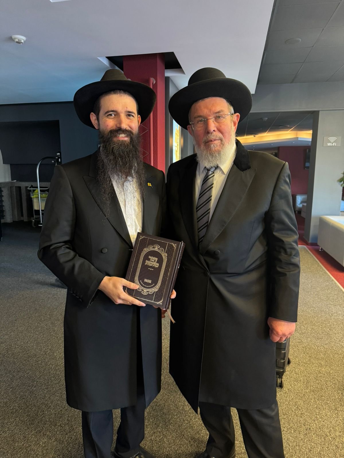 באדיבות המצלם