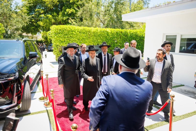 דניאל נפוסי ואלי קובין