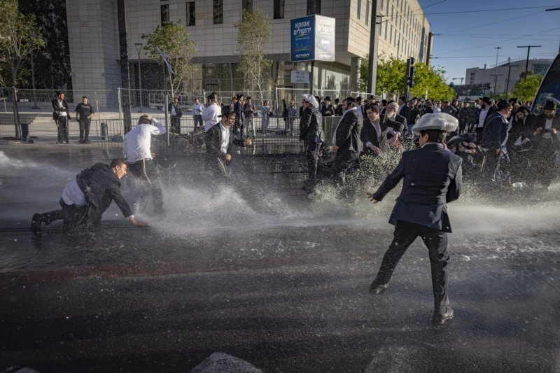 חיים גולדברג, פלאש 90