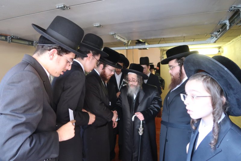 משה קאהן ומ.א. נוימן