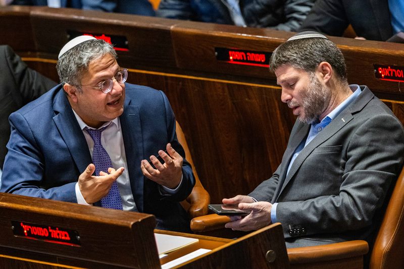 אוליביה פיטוסי, פלאש 90