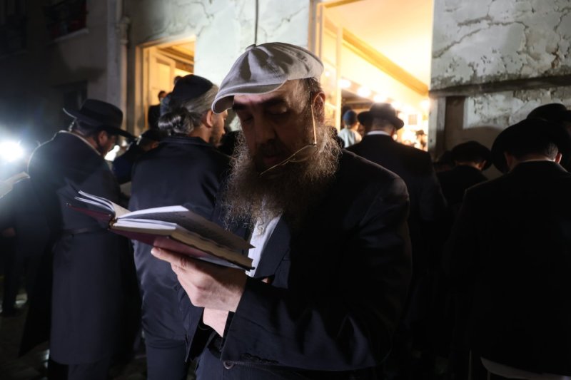 מרדכי לובעצקי