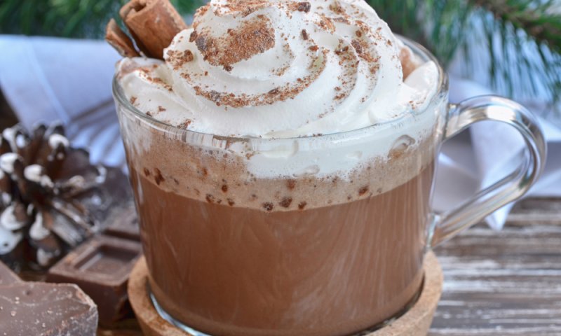 מתכונים למשקאות חלב מפנקים: אחד לילדים ואחד למבוגרים