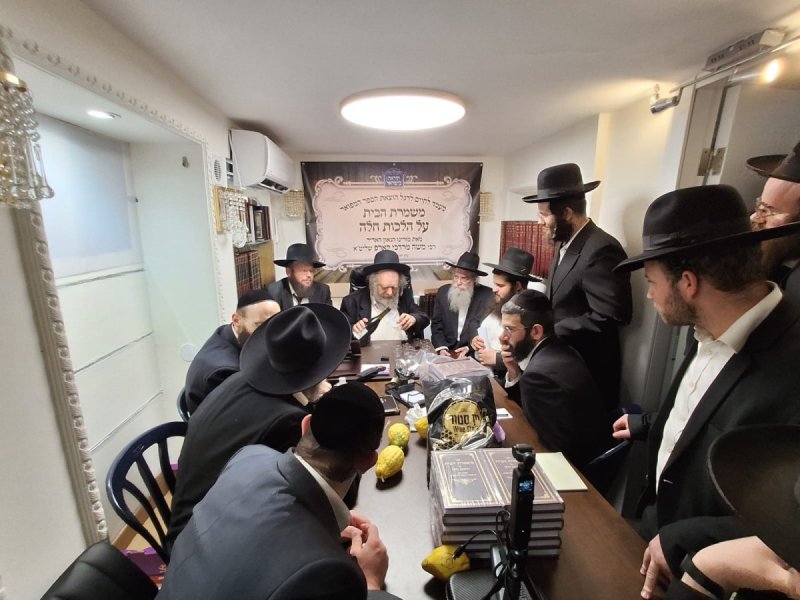 באדיבות המצלם