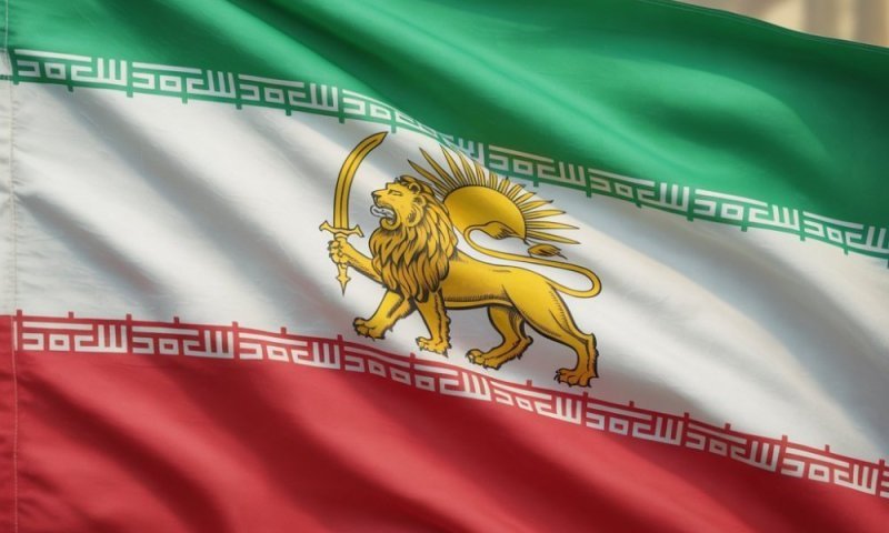 הקיסרית האיראנית לשעבר מדברת לראשונה מאז פרוץ המהומות