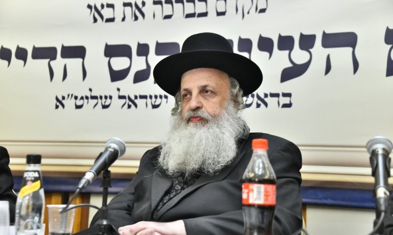 אשת אברך? פסק חדש: מותר לנצל ימי מחלה עבור הילד