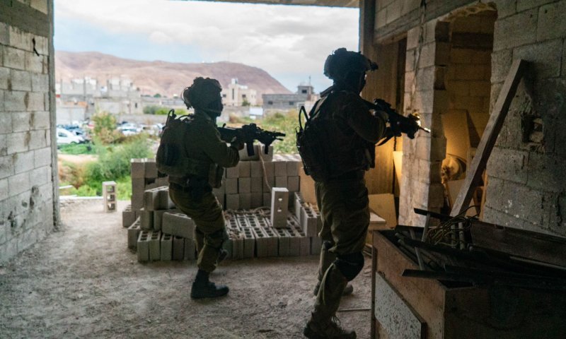 הקניות שעלו בחקירה: חייל צה"ל נכנס ללא מדים ליריחו "כדי לעשות קניות בזול"