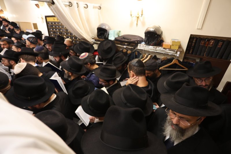 מרדכי לובעצקי