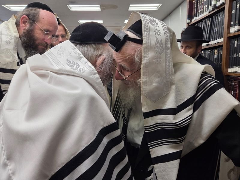 באדיבות המצלם