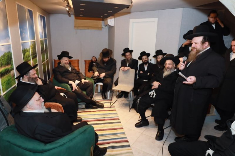 באדיבות המצלם