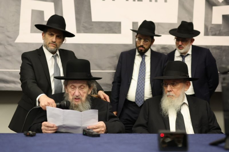 דניאל נפוסי ואלי קובין