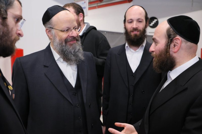 יעקב נחומי, אריאל אוחנה, אברהם כהן