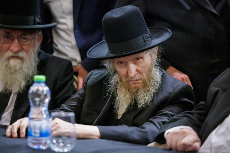 דניאל נפוסי ומאיר זלזניק