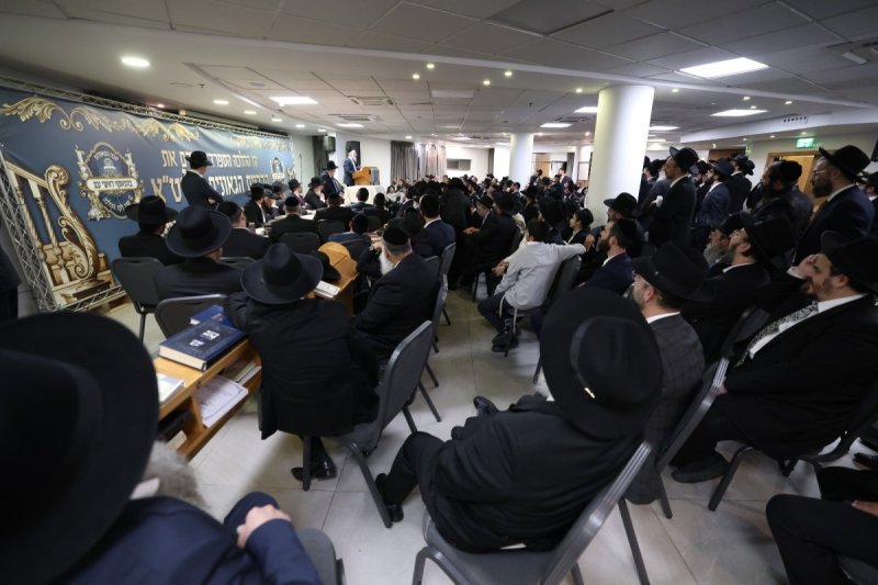 באדיבות המצלם