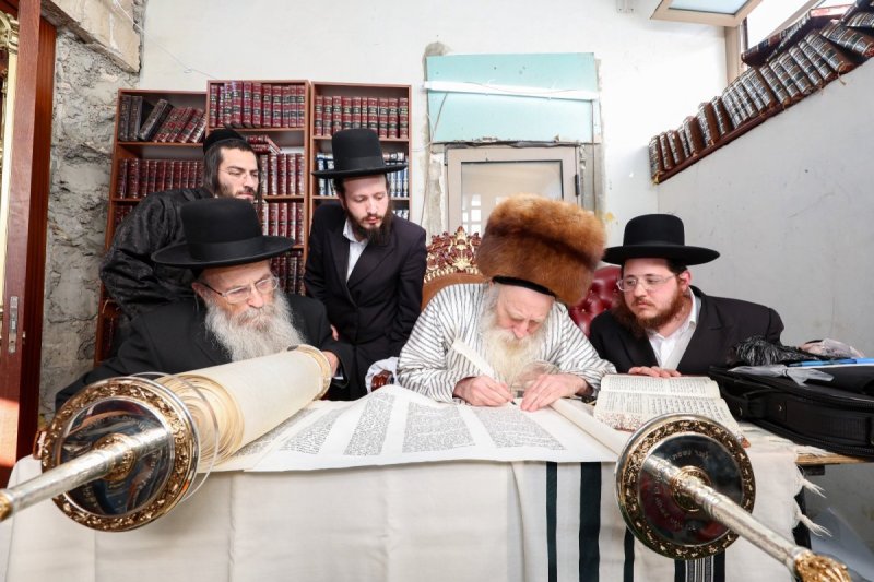 משה גולדשטיין וא. אייזנבאך