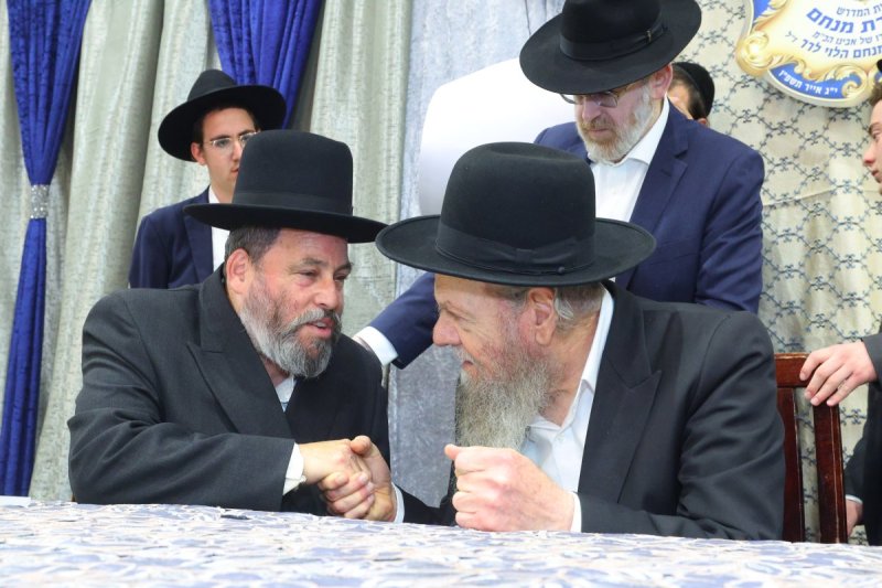 באדיבות המצלם