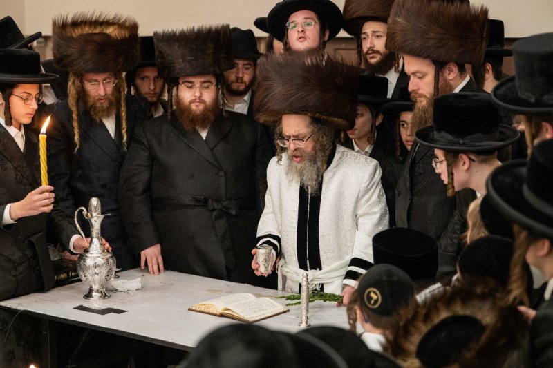 משה קאהן ומ.א. נוימן