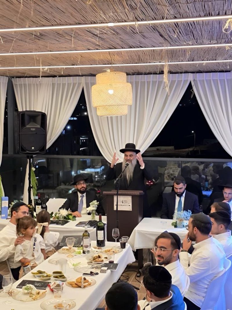 באדיבות המצלם