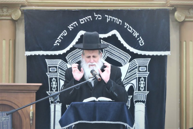 באדיבות המצלם