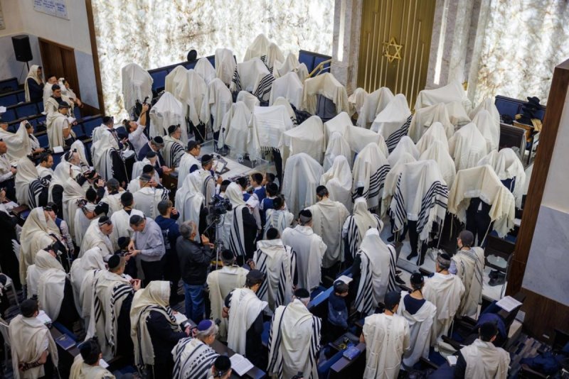 דניאל נפוסי ומאיר זלזניק