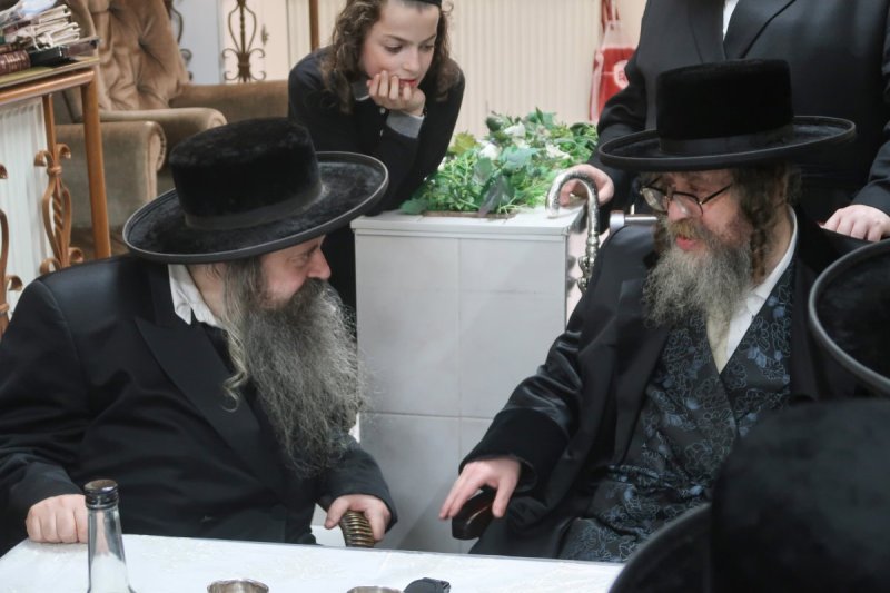 משה קאהן ומ.א. נוימן
