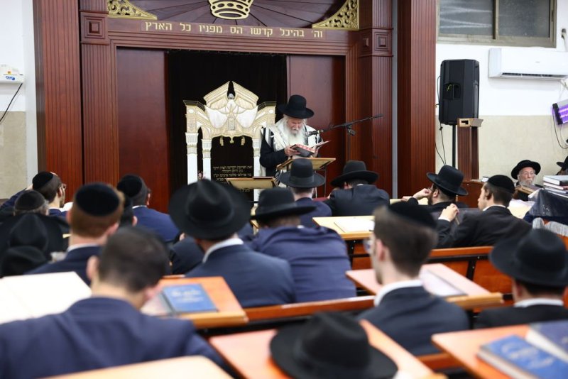 באדיבות המצלם