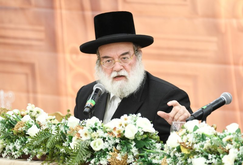 אנשיל בעק