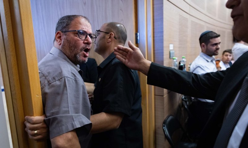 מינץ ושטיין תמכו בפסילת כסיף: העליון הפך את החלטות ועדת הבחירות