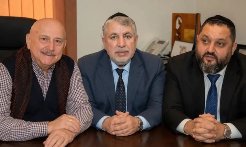 ביקורת על ההכרה ברצח העם הארמני: ענבר מזהיר מ"טעות ילדותית"