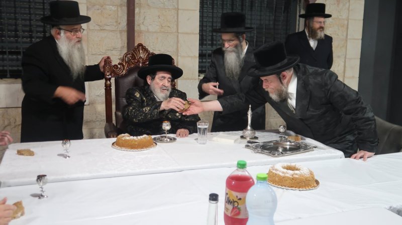 באדיבות המצלם