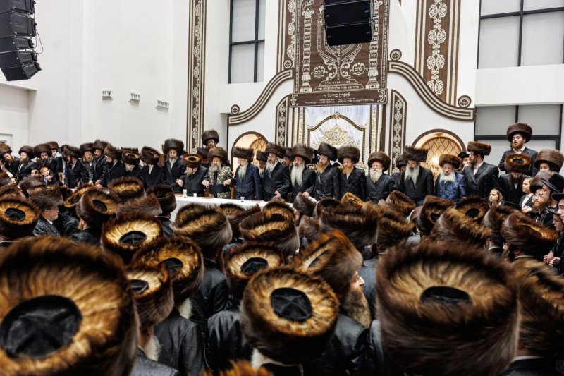 האחים לאנטשעווסקי ואייזיק ג.