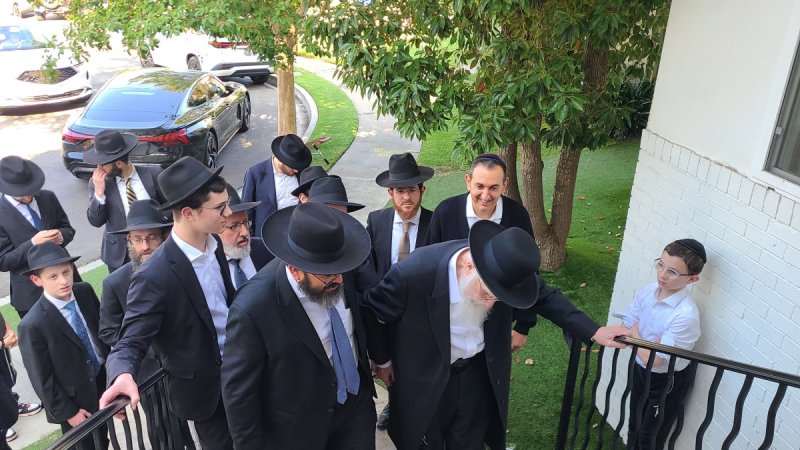 באדיבות המצלם