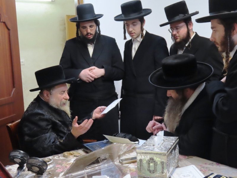 באדיבות המצלם