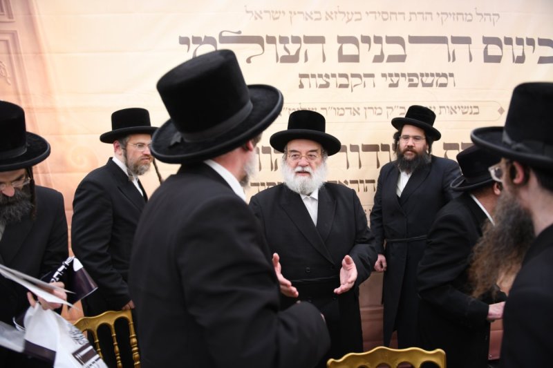 אנשיל בעק