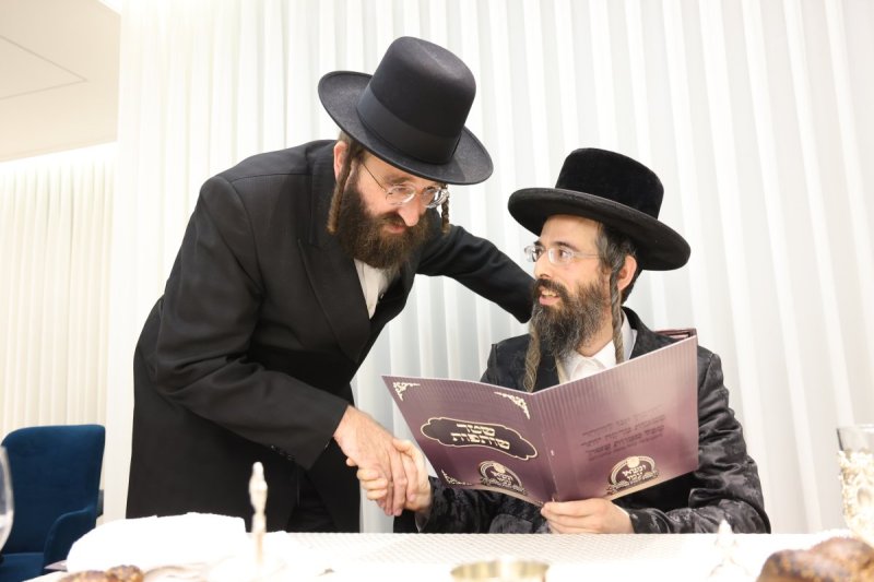 באדיבות המצלם