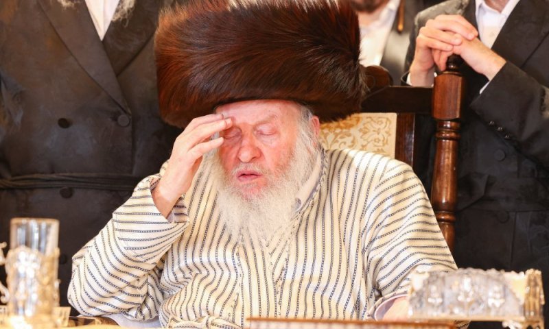 אבל בחצרות: האדמו"ר מהרי"ד מלעלוב זצ"ל נפטר לאחר שהתמוטט במקווה