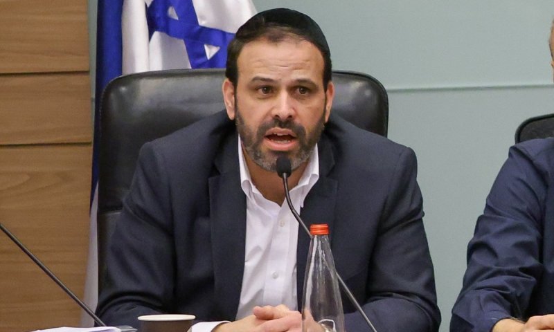 אזולאי במתקפה חריפה על השמאל: &ldquo;אתם זורעים פילוג - אנחנו נעמוד מאוחדים&rdquo;